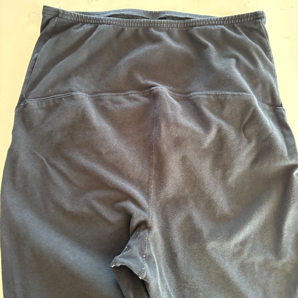 Isabel By Ingrid and Isabela Black Maternity Leggings, Size Medium - Picture 2 of 5